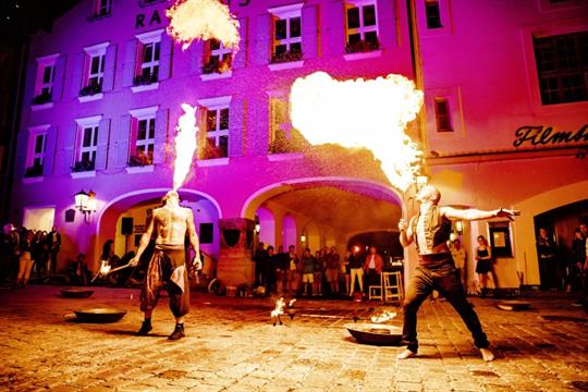 Straßenkunstfest Kitzbühel 2019_Feuershow_c_Betty Pöll