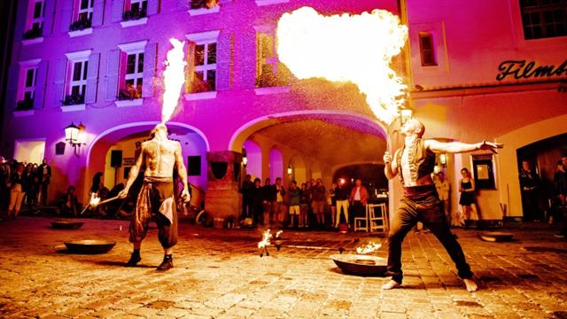 Straßenkunstfest Kitzbühel 2019_Feuershow_c_Betty Pöll